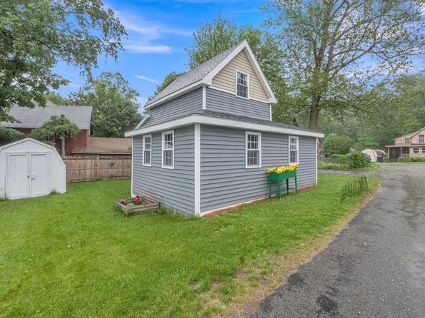 21 Myrtle Ave, Sterling, MA 01564