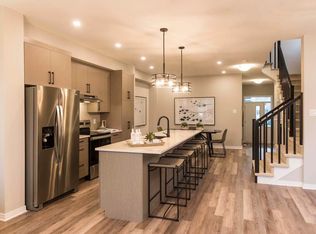 685 Taliesin Cres, Ottawa, ON K2S2W5