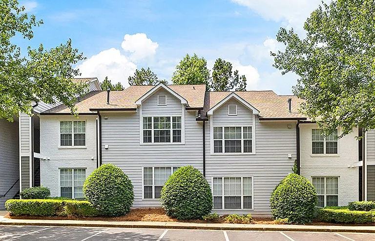 Heights of Kennesaw Apartments — Photo 48