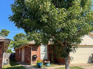 507 SW 35th St, Moore, OK 73160