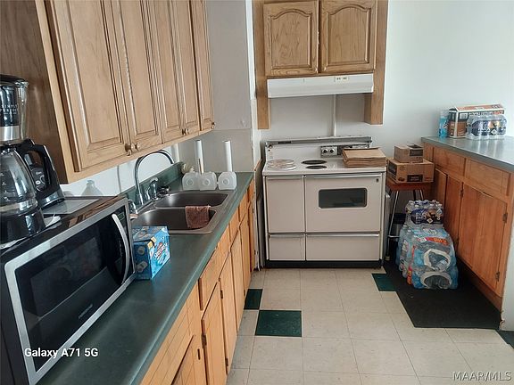 5th image of 4340 S Court St