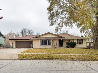 7008 Franklin Ave, Windsor Heights, IA 50324