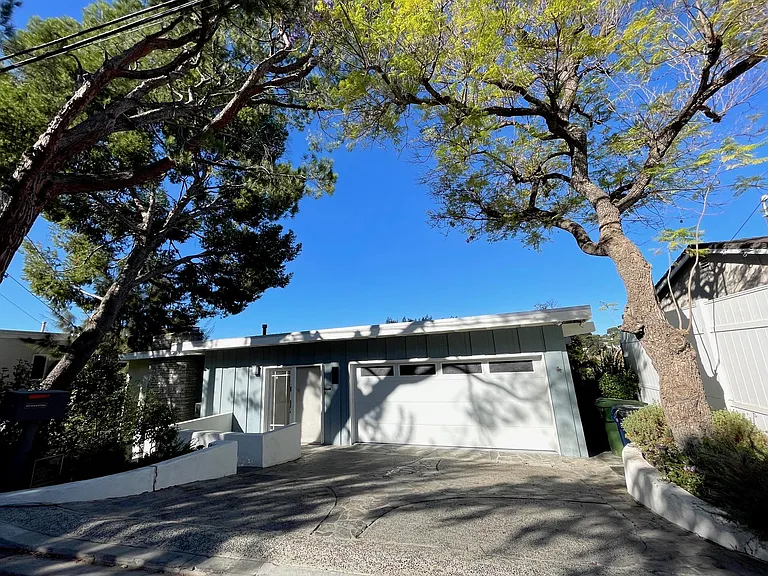 5205 Calatrana Dr — Photo 17