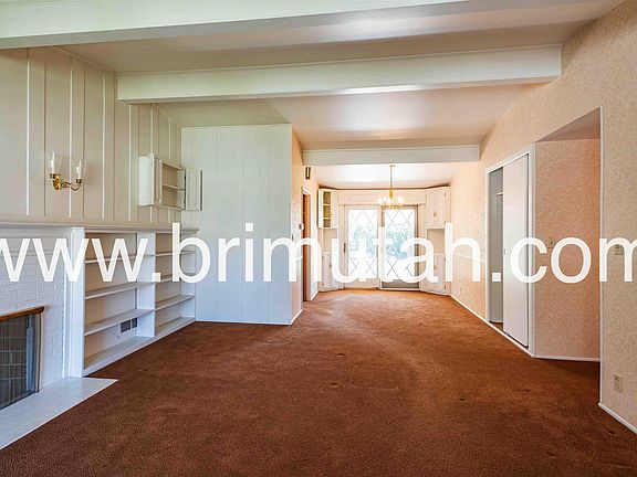 5th image of 2630 E Lincoln Ln
