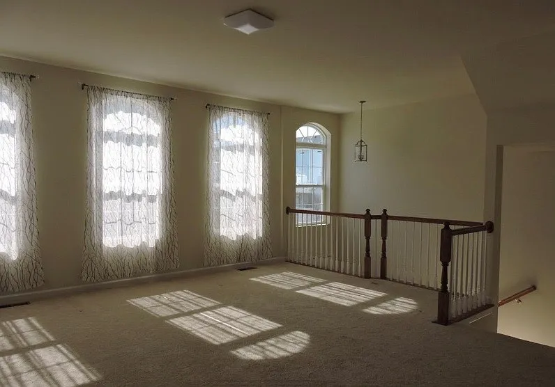 3 bed, 2125 sqft, $2,500 — Photo 3