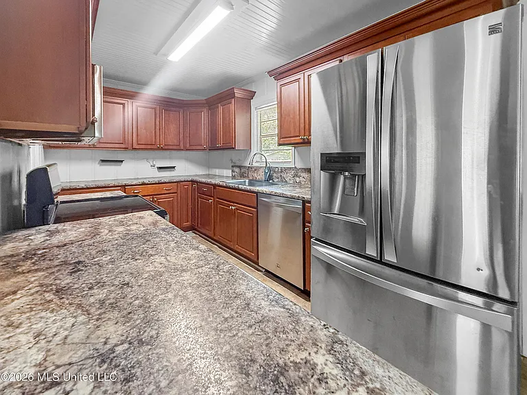107 Ann Dr — Photo 7