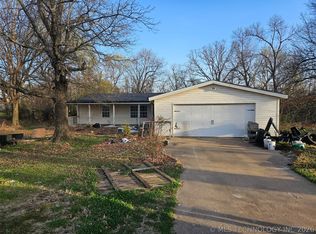 20601 E 440th Rd, Claremore, OK 74017