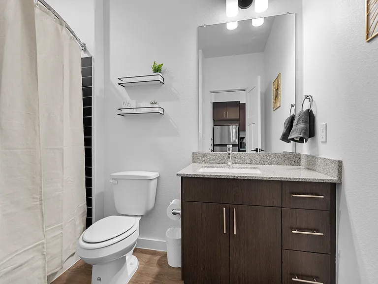 CoHo - 312 West Terrell — Photo 16