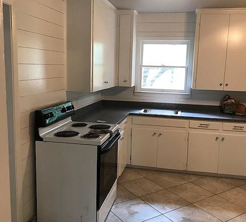 Kitchen 1. Shiplap walls. New Paint. Appliances included.