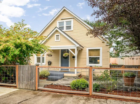 1817 W 9th Pl, Eugene, OR 97402