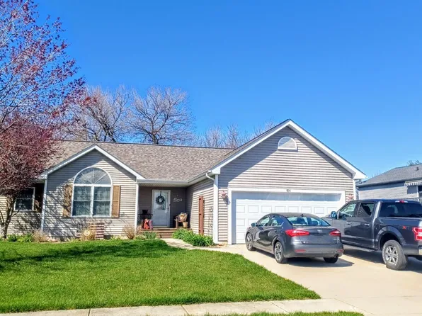 614 Betty St, Earlville, IL 60518