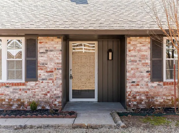 5420 Indian Hill Rd, Edmond, OK 73034