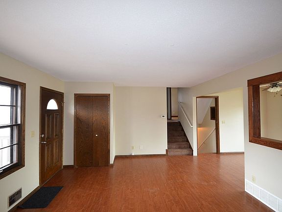 2nd image of 1637 Selby Ave
