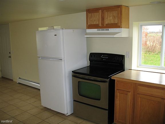 TWO-BEDROOM TOWNHOUSE 002