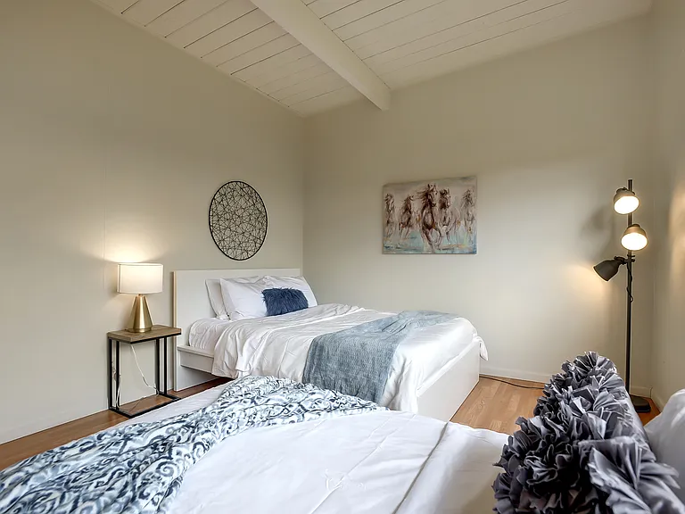 352 Carolina Ln — Photo 18