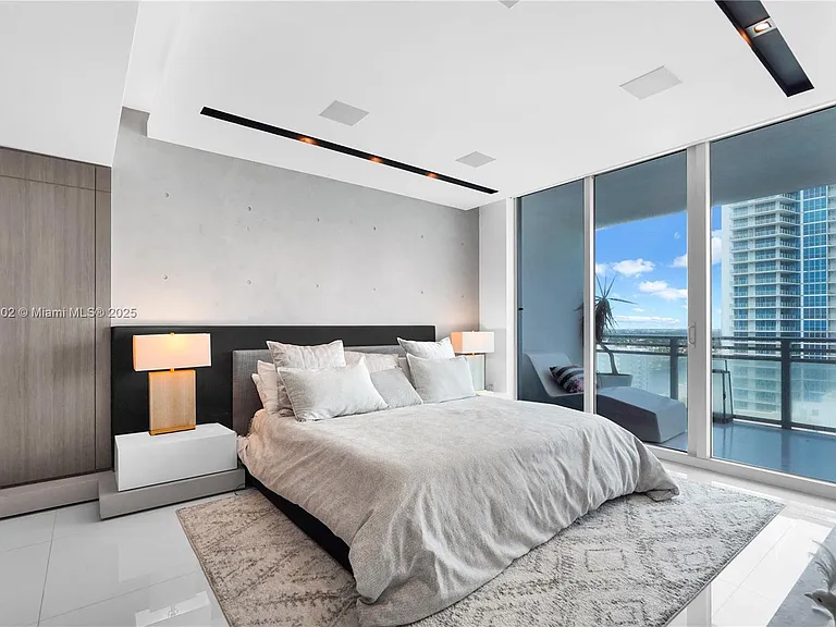 3535 S Ocean Dr #2104 — Photo 29