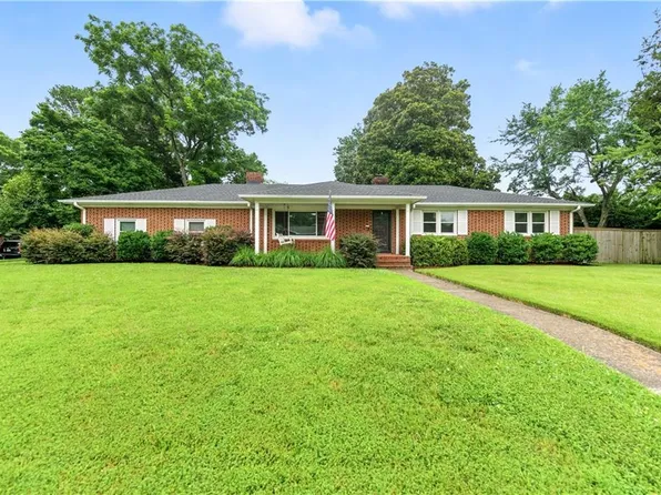 700 Edwin Dr, Virginia Beach, VA 23462
