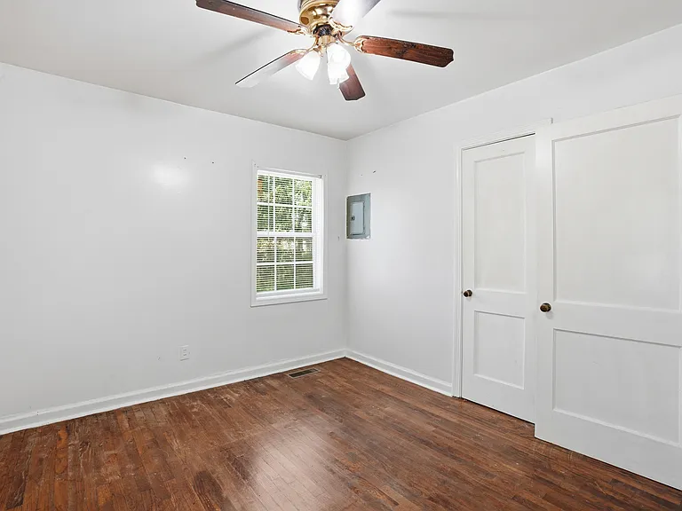 517 11th Ct W — Photo 18