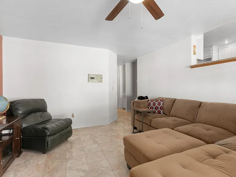 2317 Boston Way — Photo 13