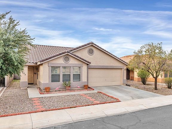 2nd image of 637 W Prickly Pear Dr
