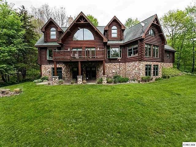1st image of 17945 Twin Springs Dr