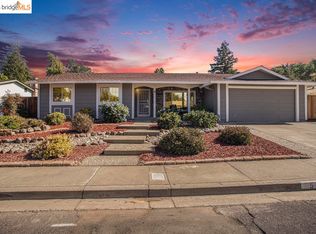 5 Castlewood Dr, Pittsburg, CA 94565