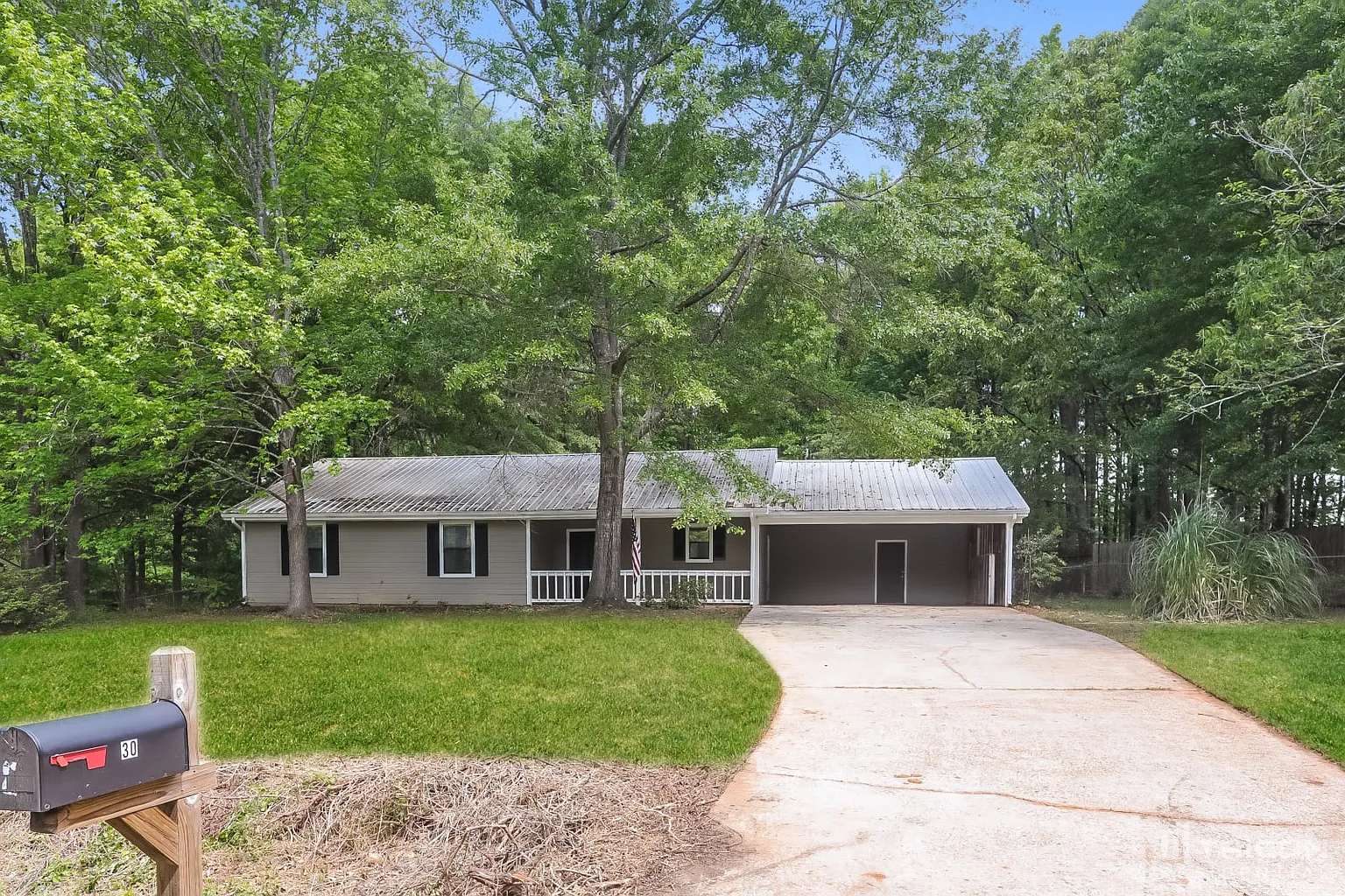 30 Country Woods Dr photo 1