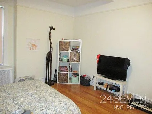 Rented by 24 7 NYC Realty Inc. | media 34
