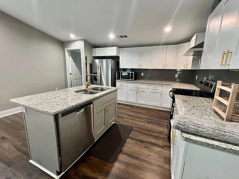 2752 Santa Barbara Dr NW — Photo 5