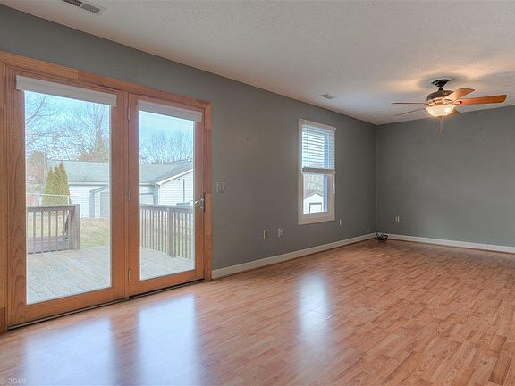 4th image of 955 George Edward Via
