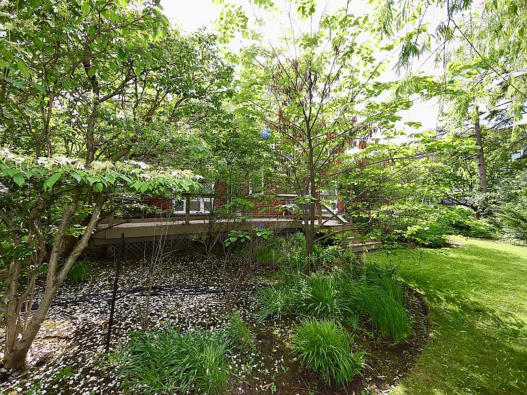 89 Yonge Blvd — Photo 46