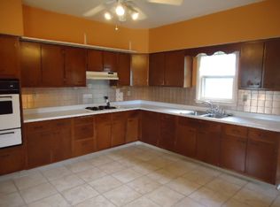 2321 N 46th Rd, Leland, IL 60531