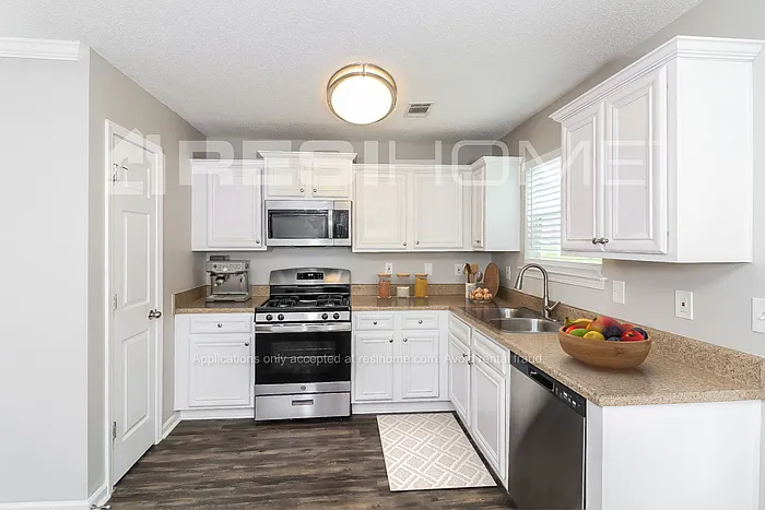 Building Photo - 330 Wekiva Ct
