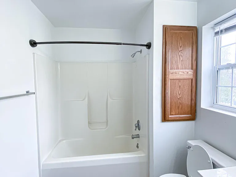 826 N Thompson Dr #1 — Photo 2