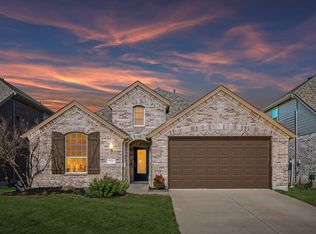 1905 Steppe Trail Dr, Aubrey, TX 76227