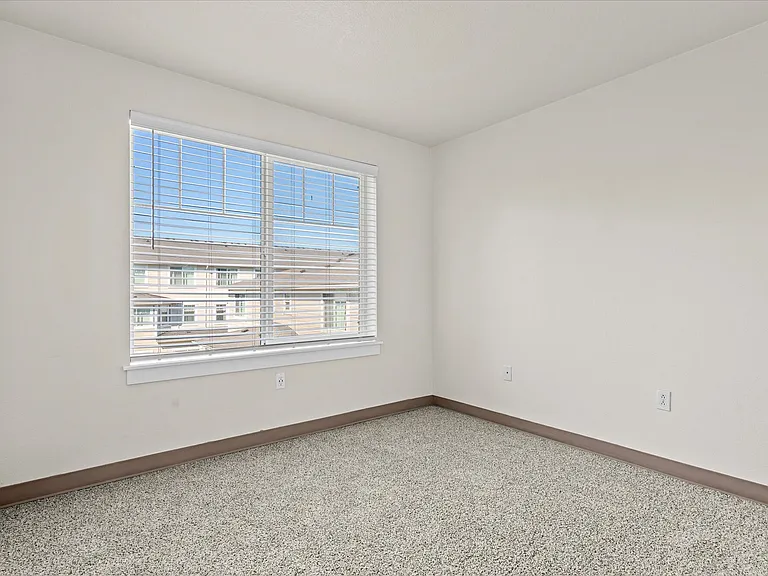 Chinook Way Apartments — Photo 79