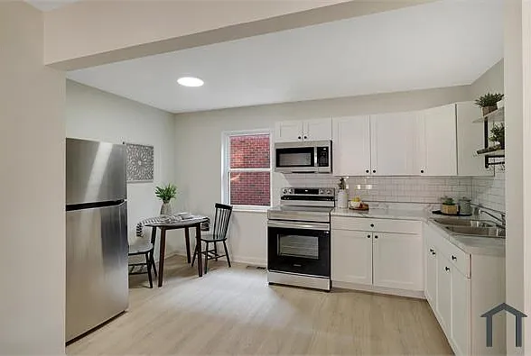 3 bed, 800 sqft, $1,295 — Photo 4