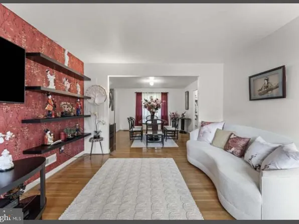 8210 Streamwood Dr, Baltimore, MD 21208