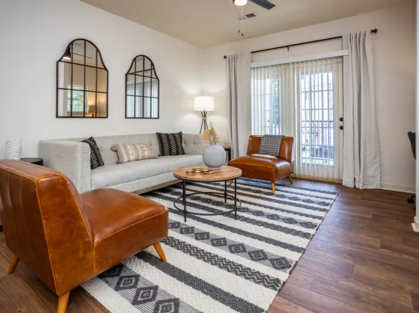 Legacy Pointe