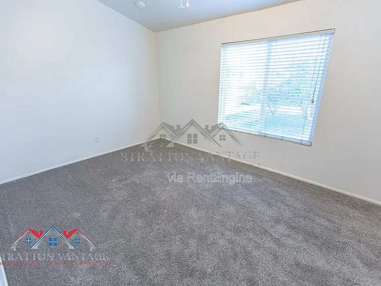 1970 N Hartford St #62 — Photo 26