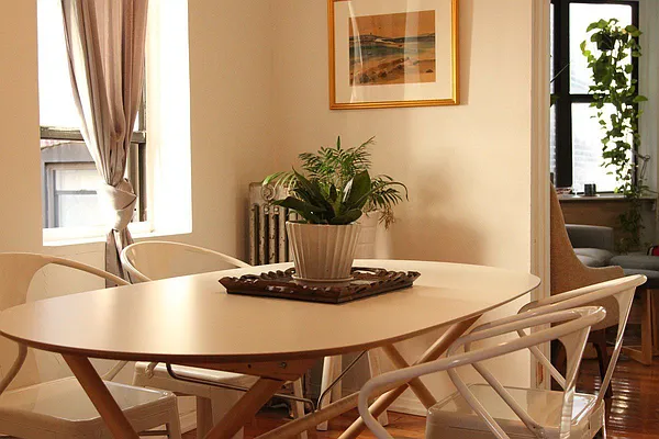 Rented by Evergreen Realty & Investments | media 2