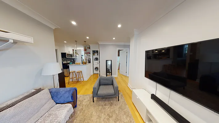 Rented by Compass | media 61