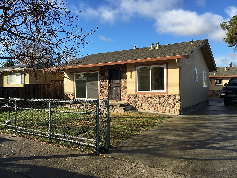 1st image of 1041 Jones Ct
