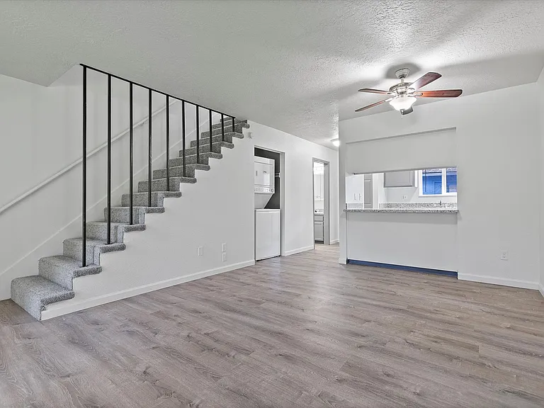 Powell Butte Townhomes — Photo 1