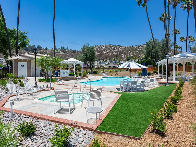 2725 Blackbush Ln — Photo 35