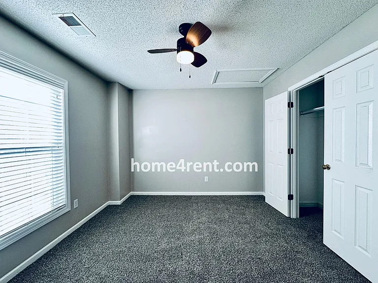 15252 W 158th Ter — Photo 33