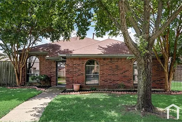 3 bed, 1619 sqft, $2,995 — Photo 3