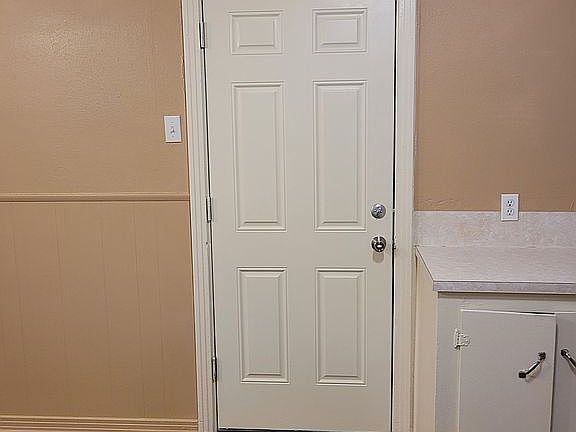 4th image of 1209 S Bowie Dr