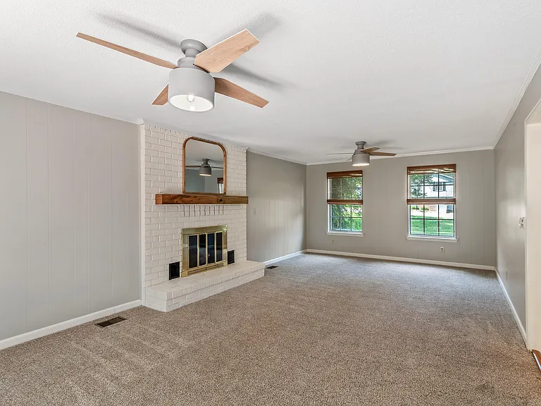 7830 Cove Ridge Dr — Photo 22