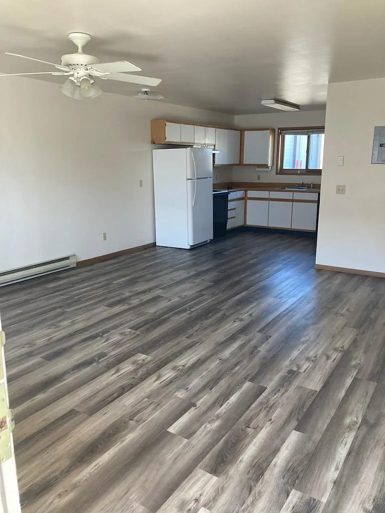 2 bed, 750 sqft, $1,000 — Photo 1